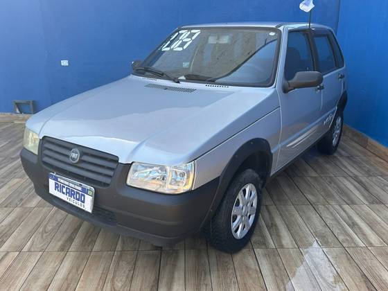 FIAT UNO 1.0 MPI MILLE FIRE 8V FLEX 4P MANUAL FIAT UNO 1.0 MPI MILLE FIRE 8V FLEX 4P MANUAL
